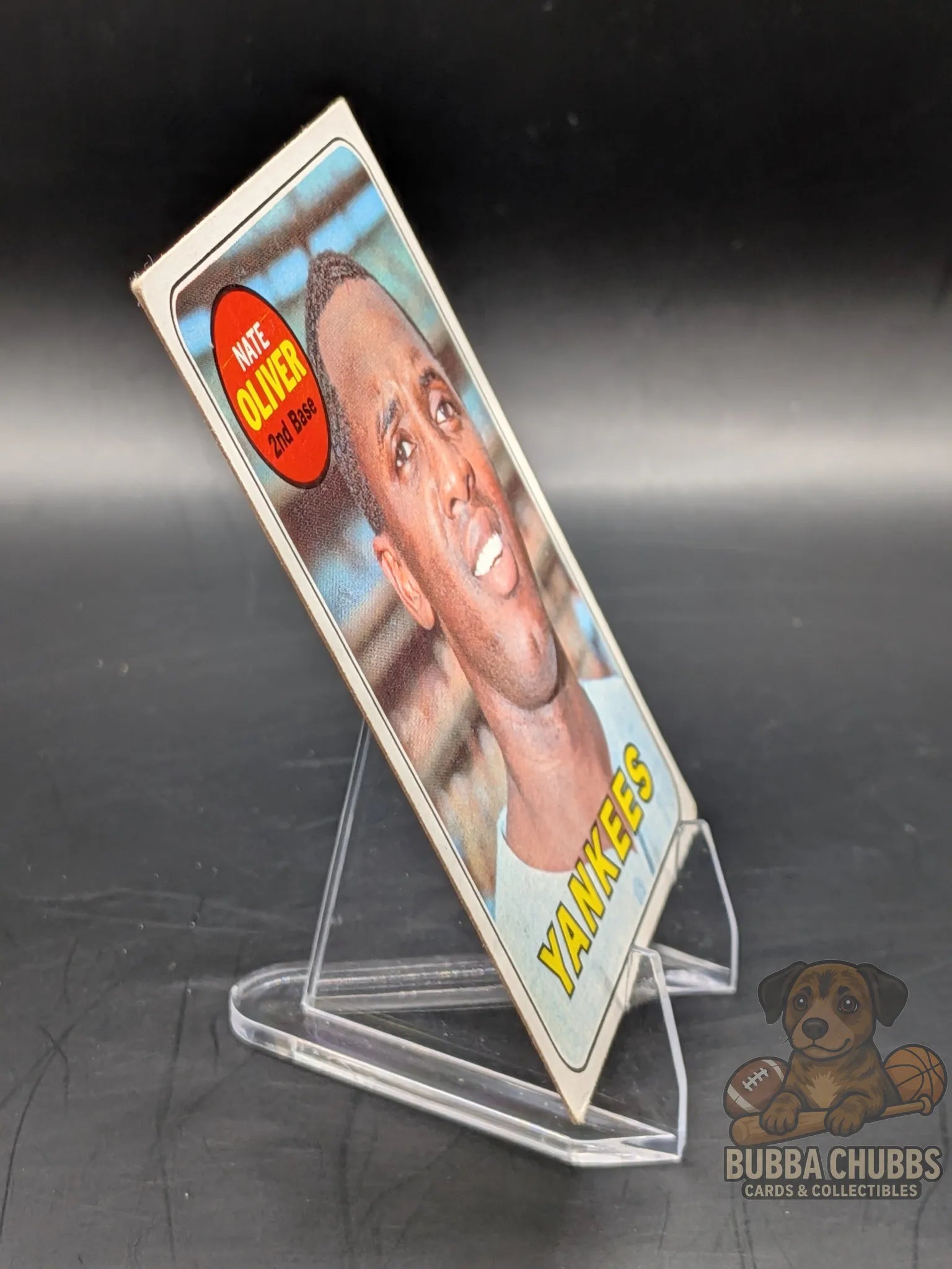 vintage Baseball trading card of Nate Oliver with the New York Yankees topps chewing gum base