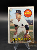 vintage Baseball trading card of Roy White of the New York Yankees topps chewing gum base 